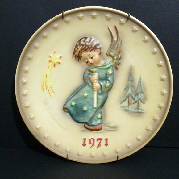 Hummel Other - HUMMEL W.GERMANY PORCELAIN 7 1/2" ANNUAL PLATE # 264 FIRST ISSUE  1971s MKD 8125